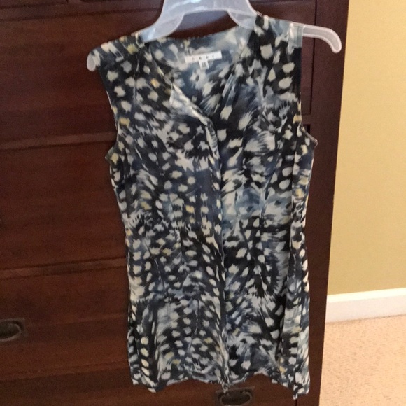 Long button up sleeveless tunic - Picture 1 of 1